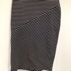 Banana Republic navy and white striped pencil skirt size 0